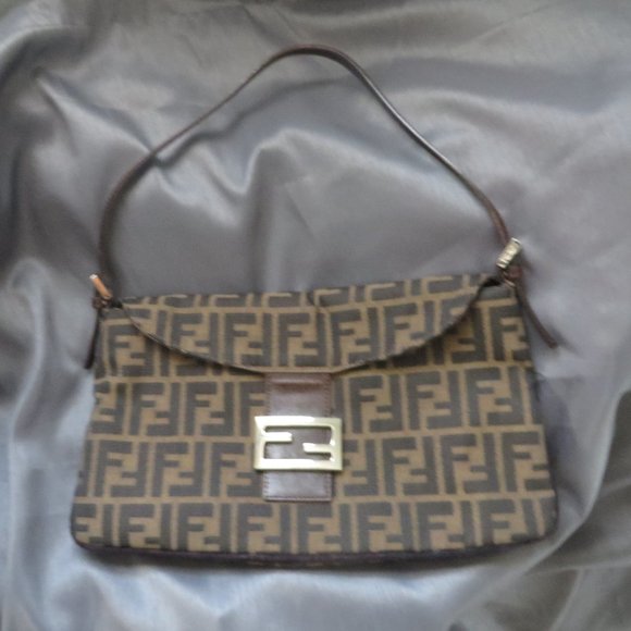❤️ Auth FENDI Double Flap Zucca Canvas & Leather Shoulder Bag Italy +DUSTBAG - Picture 2 of 15